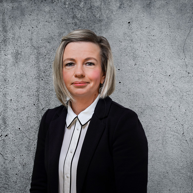 Katrin Steiner
